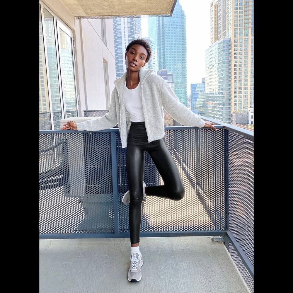 Aritzia Wilfred Free Daria Pant Black Legging XS